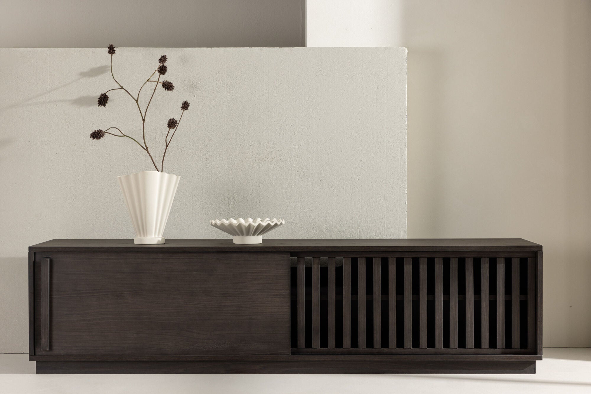 TV-Lowboard Lugo - Mokka-TV-lowboards-Venture Home-le canapé