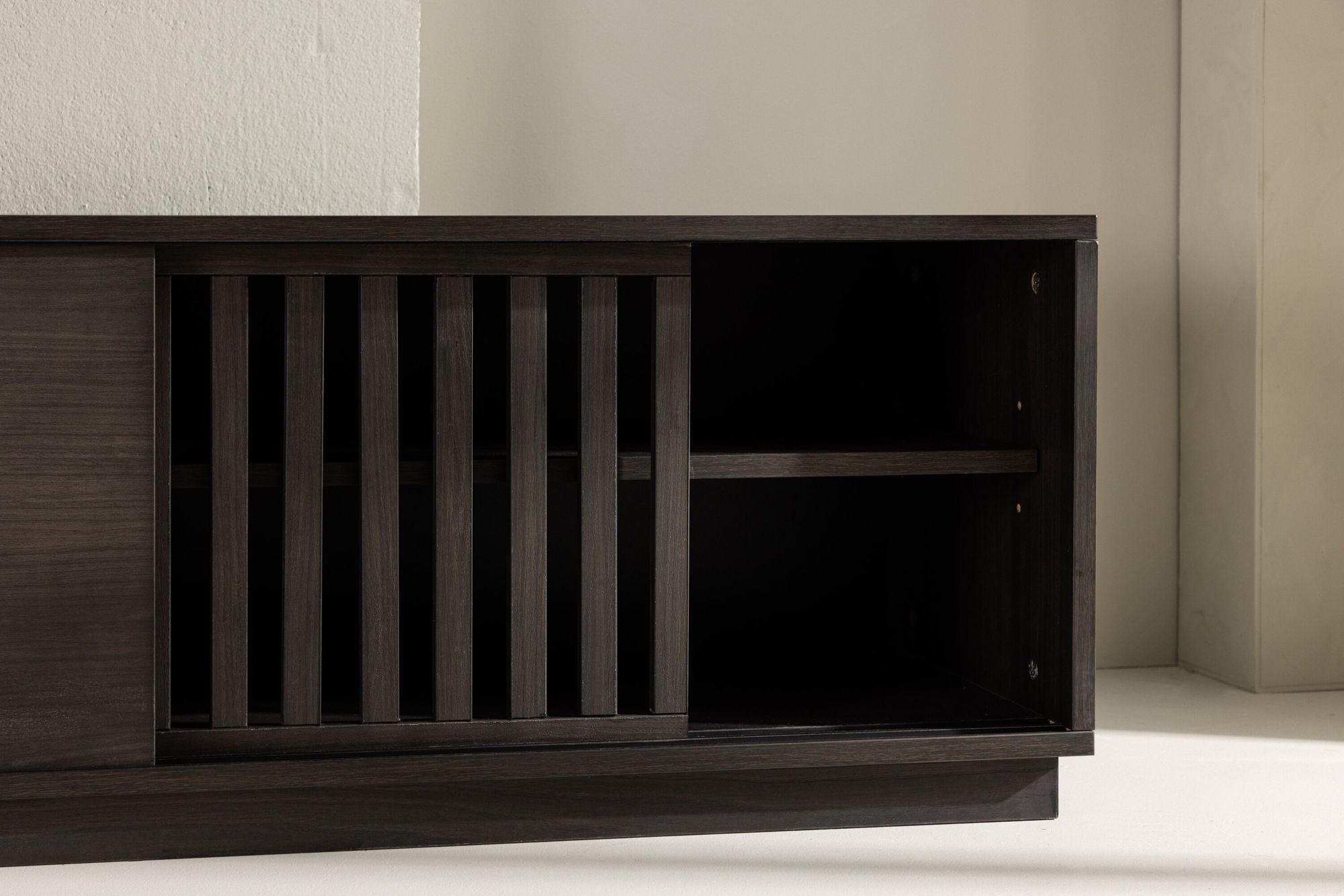 TV-Lowboard Lugo - Mokka-TV-lowboards-Venture Home-le canapé