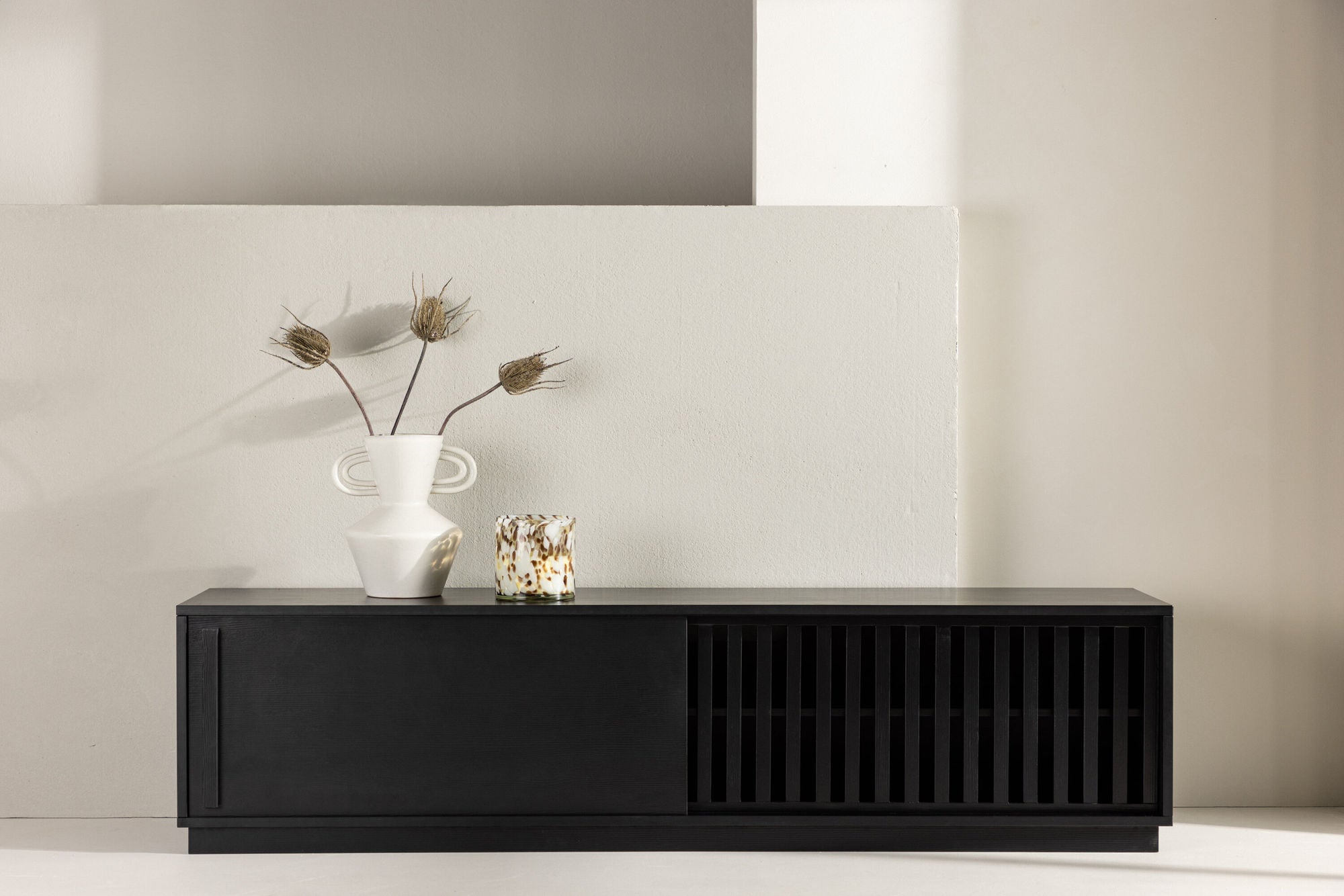 TV-Lowboard Lugo - Schwarz-TV-lowboards-Venture Home-le canapé