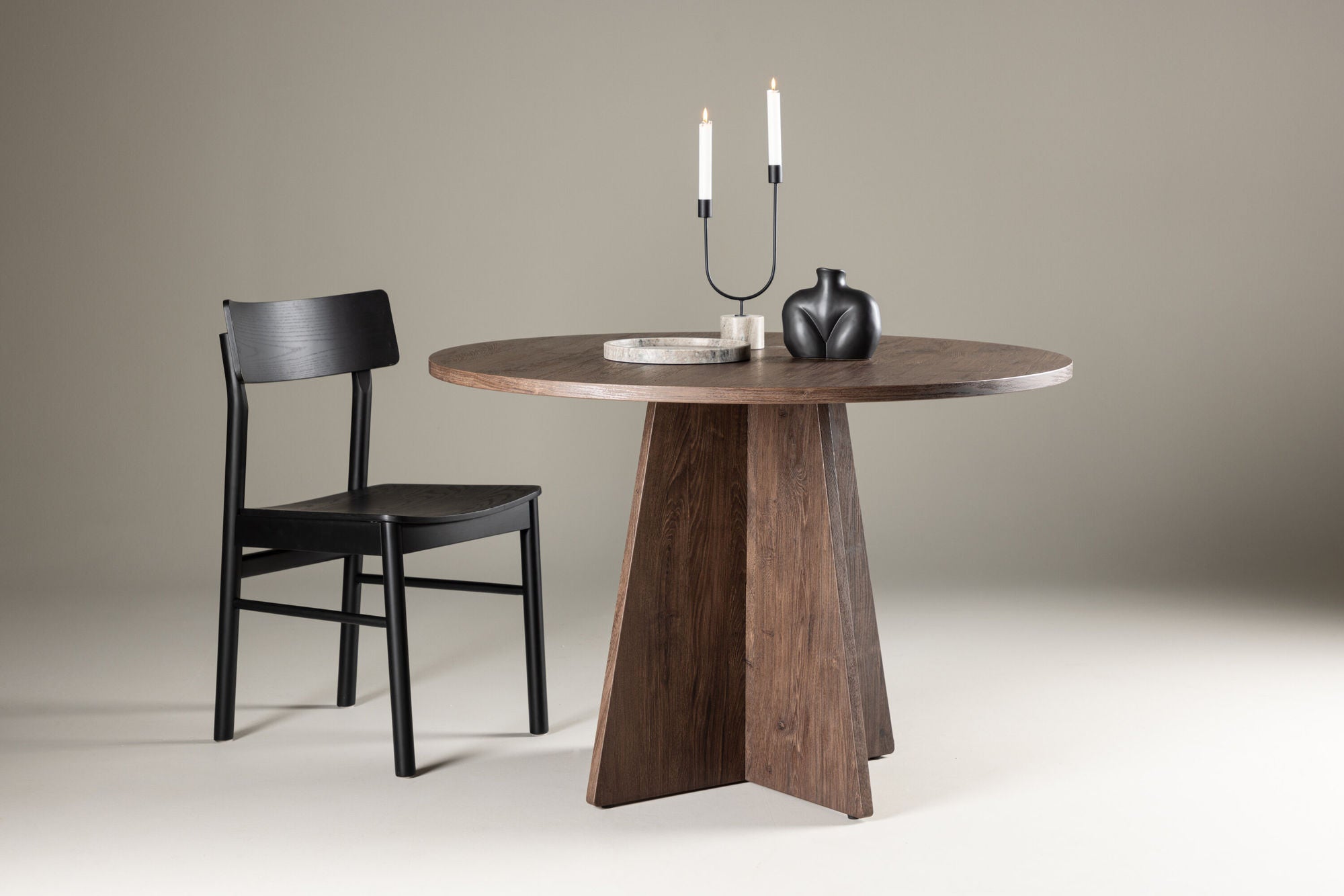 Venture Home Bootcut Dining Table ⌀110 - Mocca /-Venture Home-le canapé
