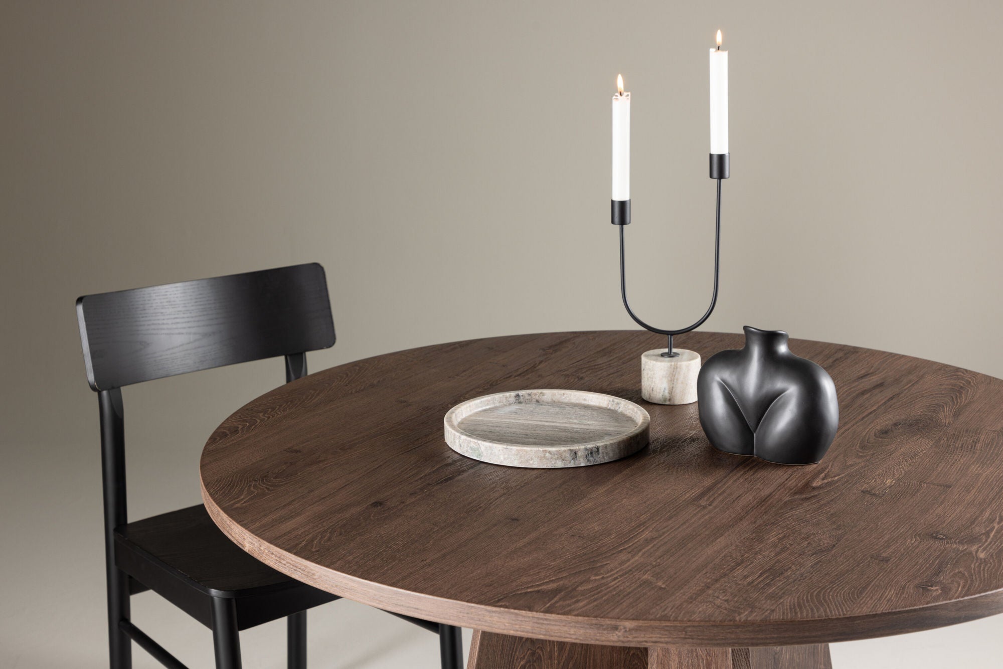 Venture Home Bootcut Dining Table ⌀110 - Mocca /-Venture Home-le canapé