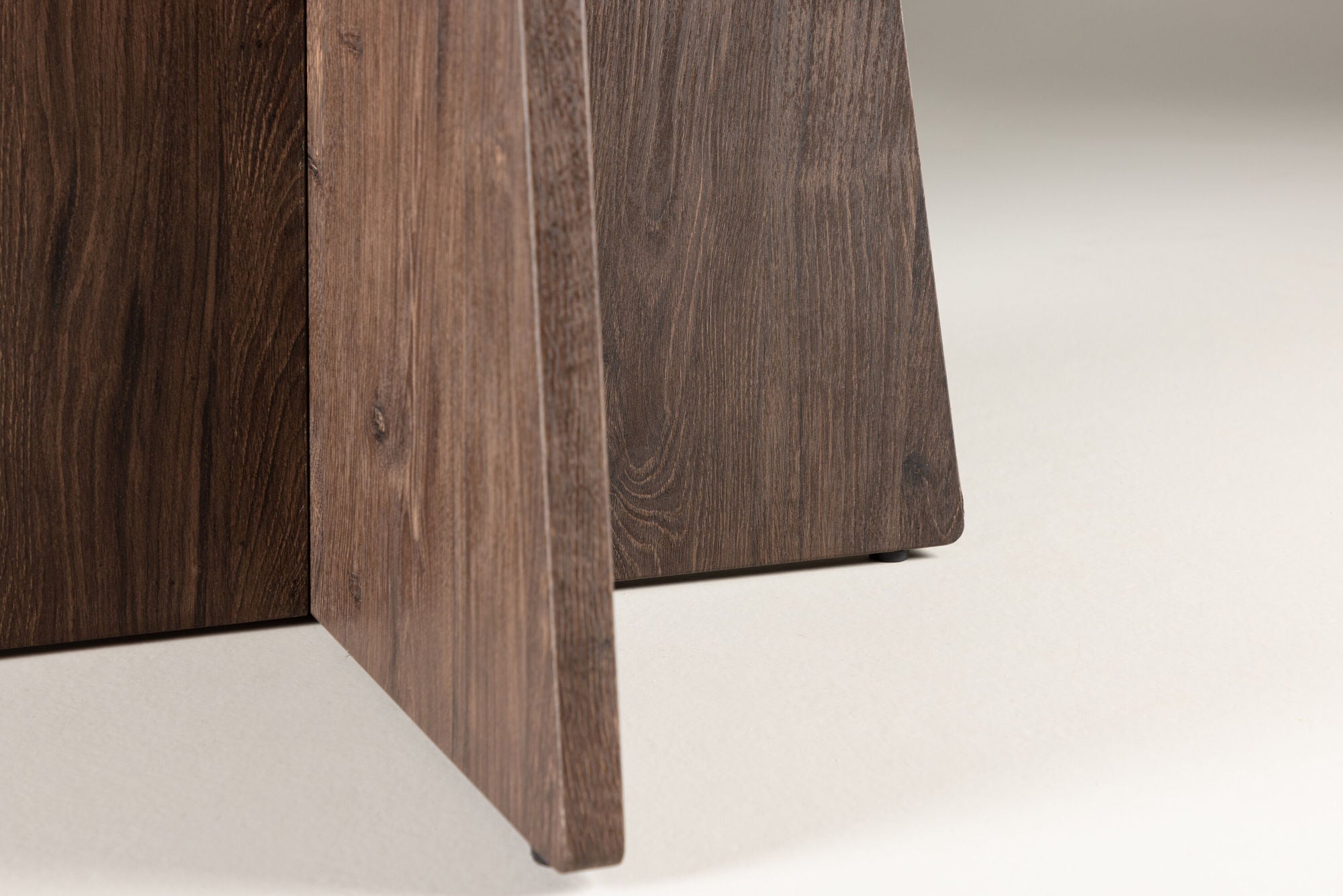 Venture Home Bootcut Dining Table ⌀110 - Mocca /-Venture Home-le canapé