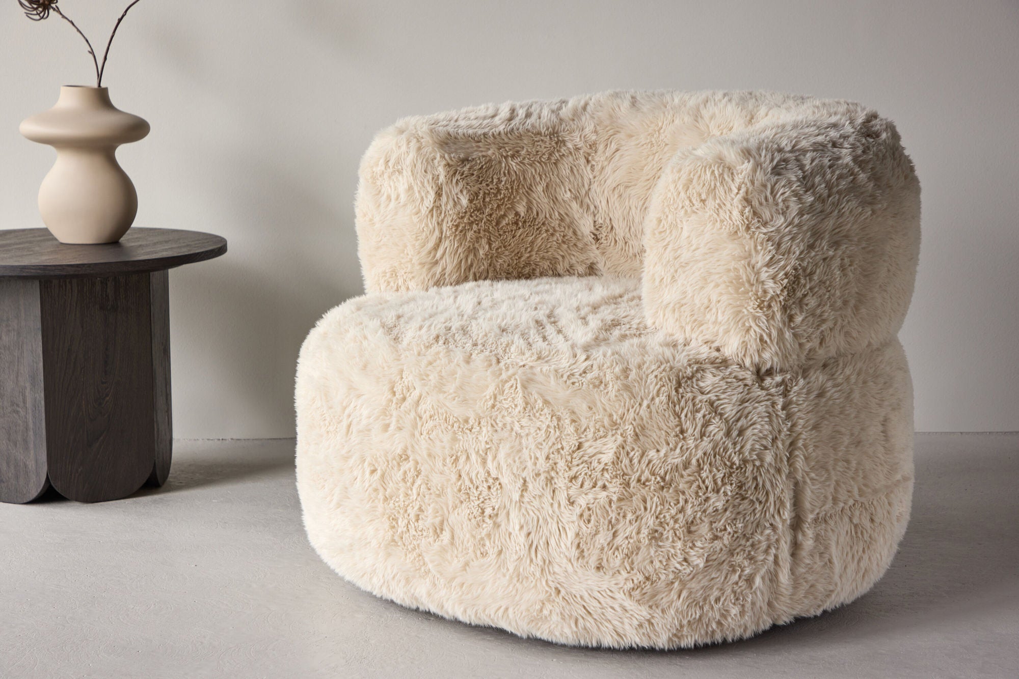 Venture Home Gert Armchair - Metal frame / Offwhite Fake Fur-Venture Home-le canapé
