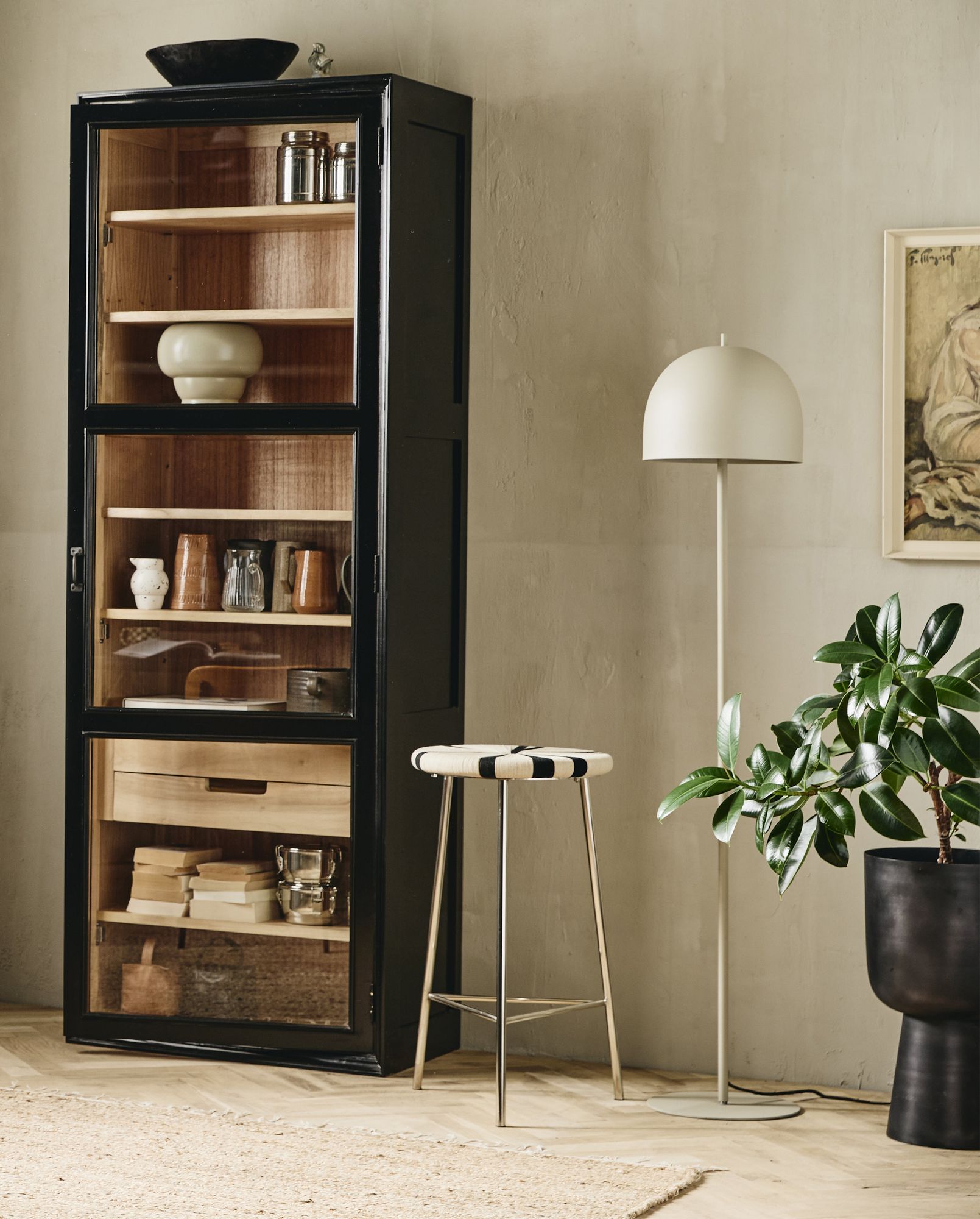 Vitrinenschrank Viva 210cm aus Gmelina Holz mit 1 Tür - Schwarz-Vitrinen-Nordal A/S-le canapé