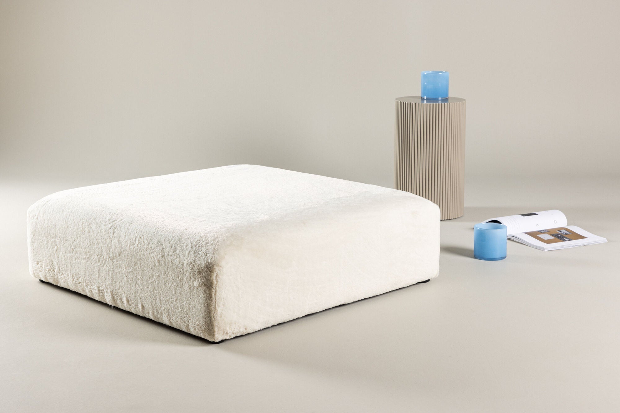 XL - Pouf Polsterhocker Davie 100*100cm aus Kunstfell - BeigePolsterhocker